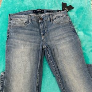 New with tags Hollister Low rise Super skinny jeans size 9 Long